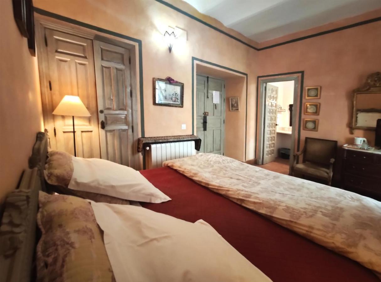 סביליה Casa Del Buen Viaje - Habitacion Solea מראה חיצוני תמונה