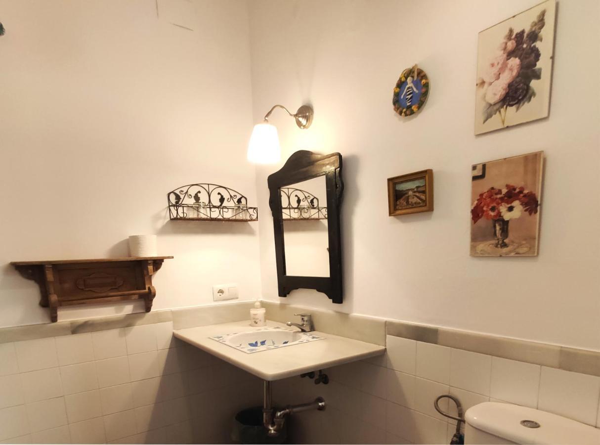 סביליה Casa Del Buen Viaje - Habitacion Solea מראה חיצוני תמונה